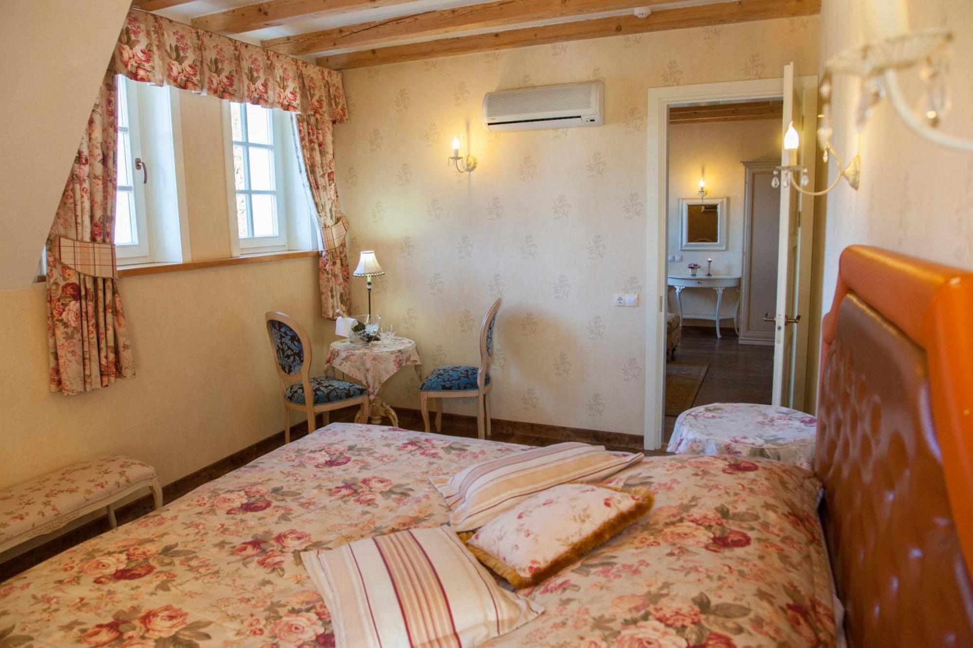 Vienkiemis Guest House Kretinga Bilik gambar